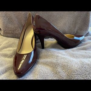 Nine West burgundy patent leather heels